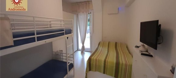 2 rooms Apartment in Forte dei Marmi, Italy No. 288236 7