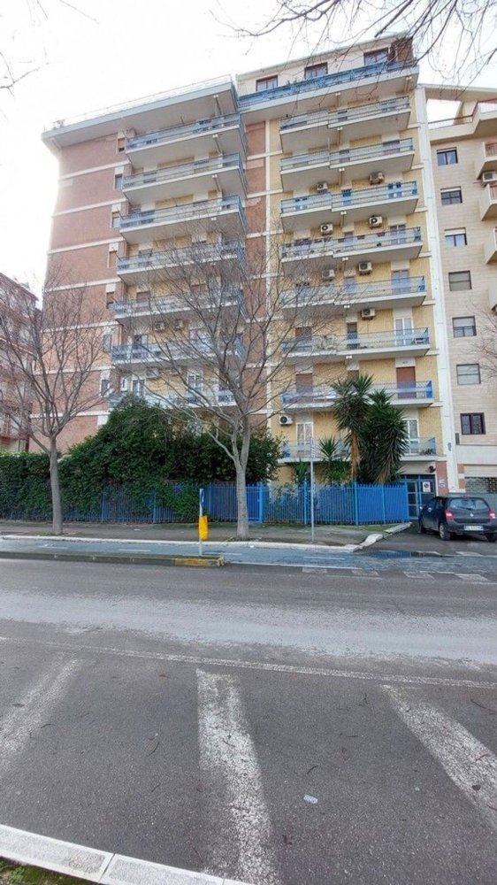 14m² Garage in Foggia, Italy No. 261511