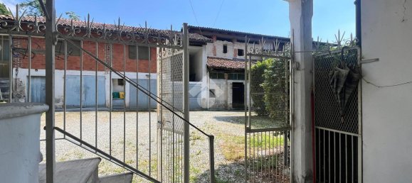 3غرفة منزل في Castellamonte, Italy رقم 102338 20