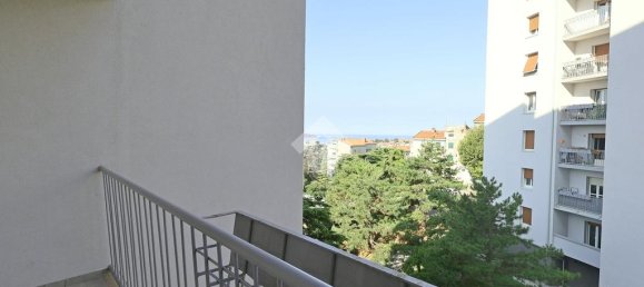 Квартира с 3 спальнями в Триест, Италия № 346186 8