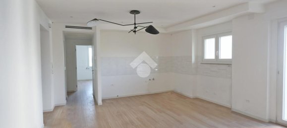 Квартира с 3 спальнями в Триест, Италия № 346186 5