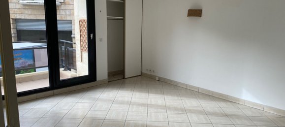 1 bedroom Apartment in Maisons-Laffitte, France No. 147090 3