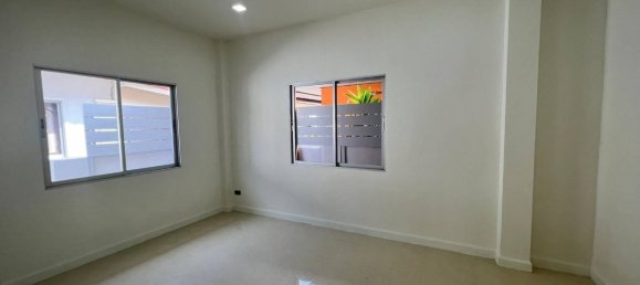 Кафе / ресторан с 3 спальнями в Пхукет, Таиланд № 7811 2