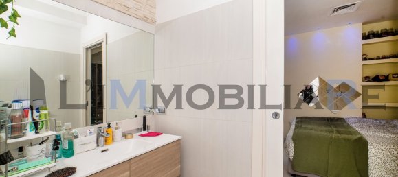 2 rooms Apartment in Rome, Italy No. 115440 20