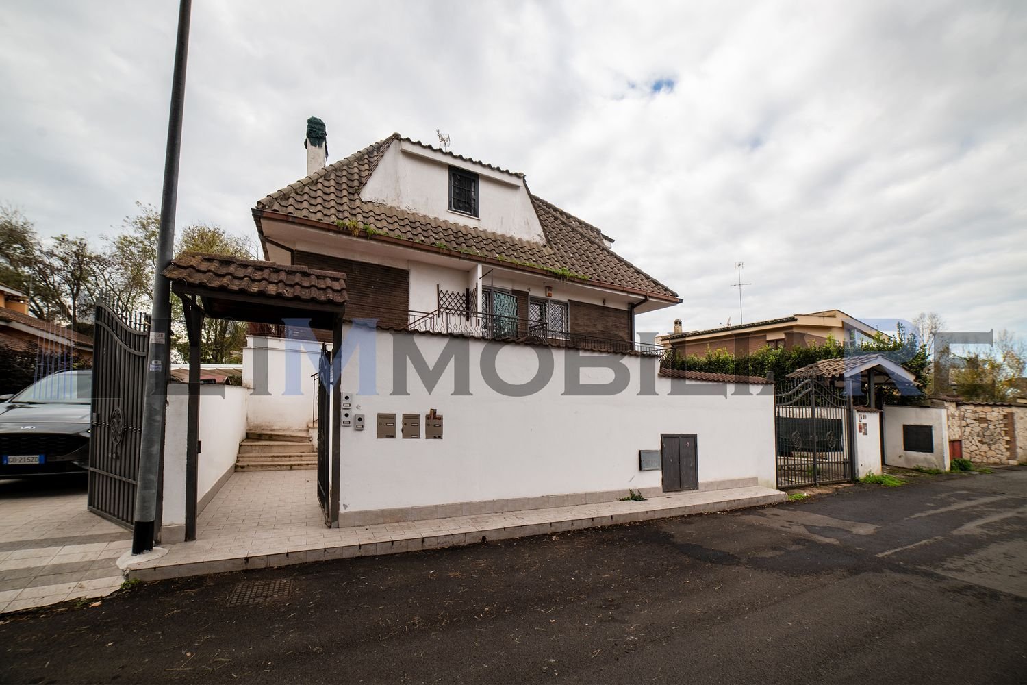 2 rooms Apartment in Rome, Italy No. 115440