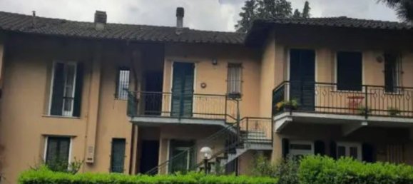 3 rooms Apartment in Lavena Ponte Tresa, Italy No. 1654 9