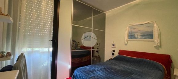 3 bedrooms Apartment in Genoa, Italy No. 327480 4