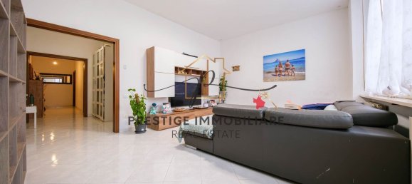 3 rooms Apartment in Livorno, Italy No. 215913 15