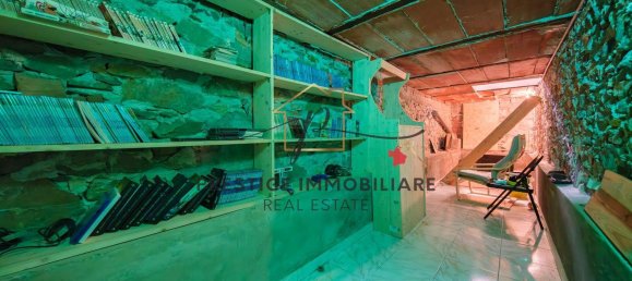 3 rooms Apartment in Livorno, Italy No. 215913 26