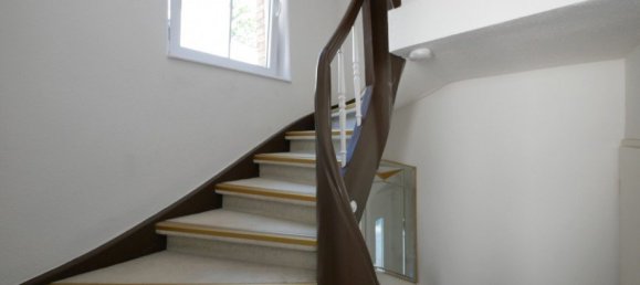 Здание с 4 комнатами в Ротвайль, Германия № 83494 15