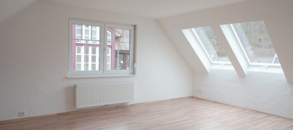 Здание с 4 комнатами в Ротвайль, Германия № 83494 6