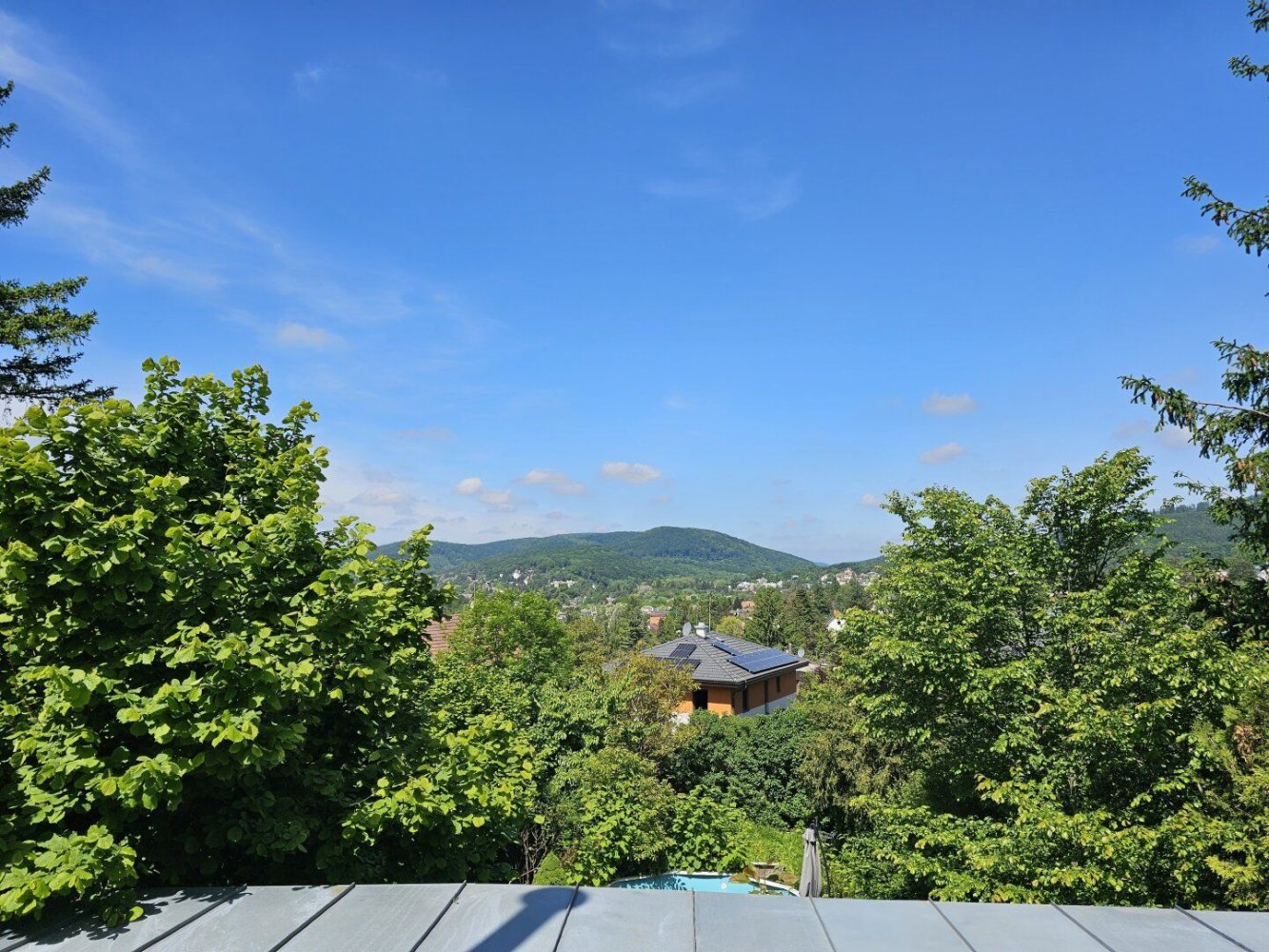  Land in Penzing, Austria No. 134998