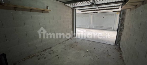 15m² Garage in Bologna, Italy No. 98590 3