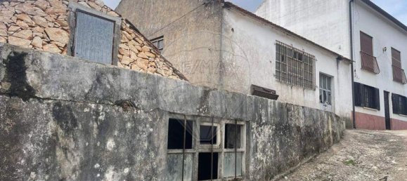 147m² Warehouse in Minde, Portugal No. 65460 2