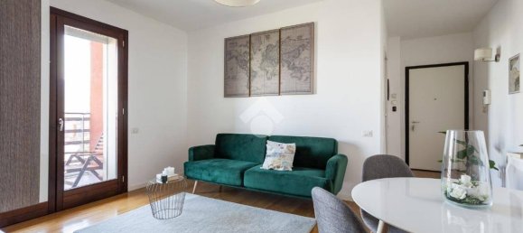 1 bedroom Apartment in Milan, Italy No. 335242 3