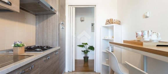 1 bedroom Apartment in Milan, Italy No. 335242 7