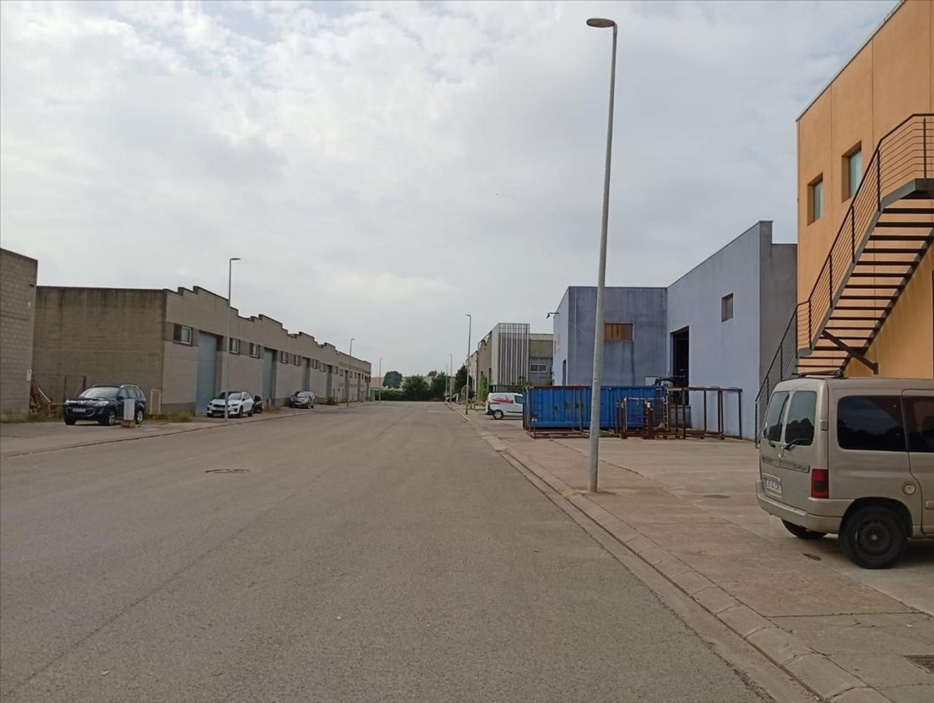 Almacén en Gerona, Spain 660 m² No. 260389