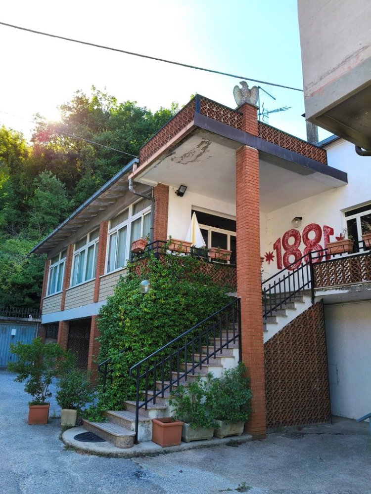 10 rooms Commercial property in Amelia, Italy No. 373716