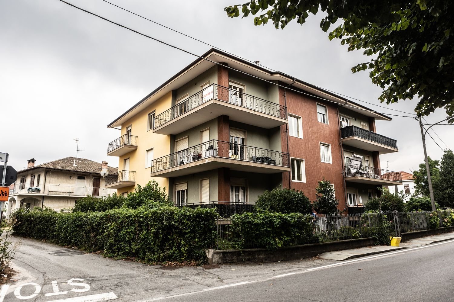 5 bedrooms Apartment in Dronero, Italy No. 315396