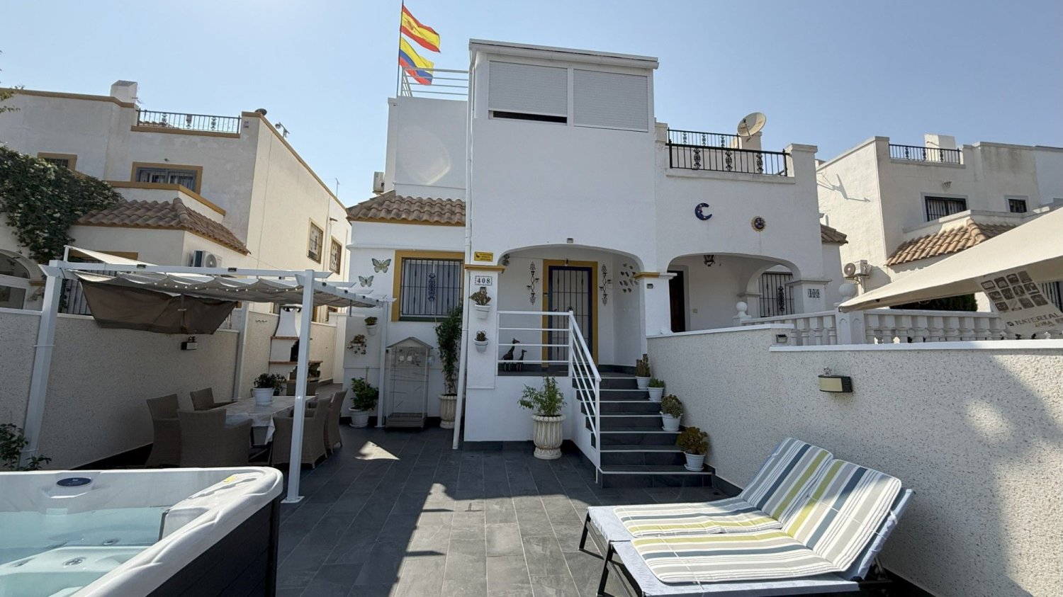 2 bedrooms House in Alicante, Spain No. 214515