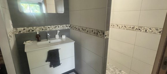 4 bedrooms Villa in Saint-Ave, France No. 298075 6