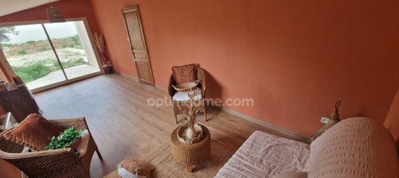 Villa de 4 dormitorios en Port-de-Bouc, France No. 185855 10