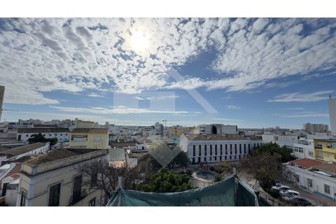 30 bedrooms Building in Faro, Portugal No. 247963