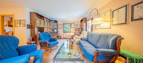 3 bedrooms Commercial property in Piuro, Italy No. 377699 3