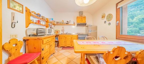 3 bedrooms Commercial property in Piuro, Italy No. 377699 12