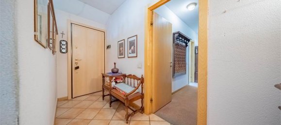 3 bedrooms Commercial property in Piuro, Italy No. 377699 9