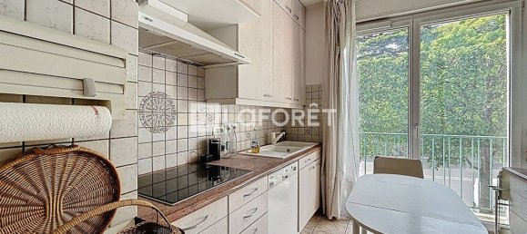 2 bedrooms Apartment in Saint-Germain-en-Laye, France No. 279019 9