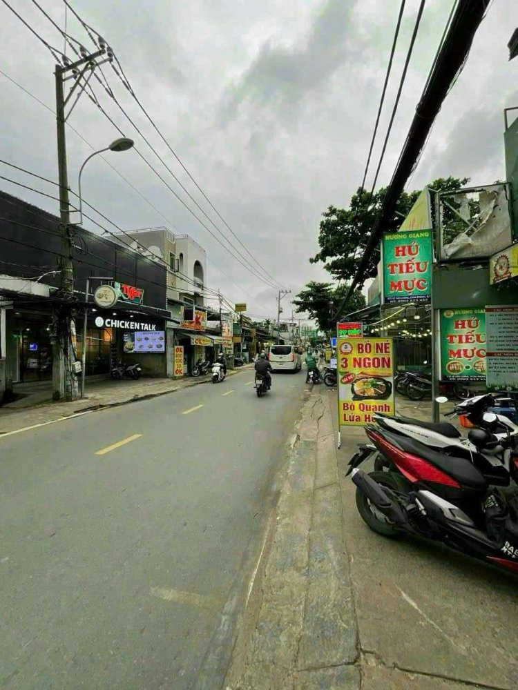 1400m² Townhouse in Nha Be, Vietnam No. 12778