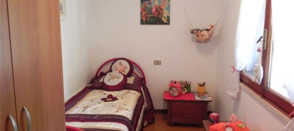 10-salle Maison à Bagno di Romagna, Italy No. 144543 16