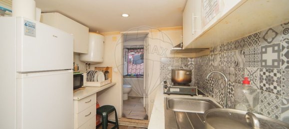 200m² Building in Lisbon, Portugal No. 304821 5