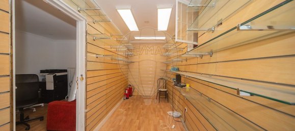 200m² Building in Lisbon, Portugal No. 304821 11