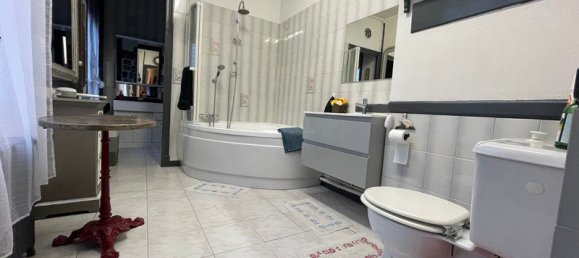 5 Schlafzimmer Haus in Saint-Quentin, France, Nr. 53222 9