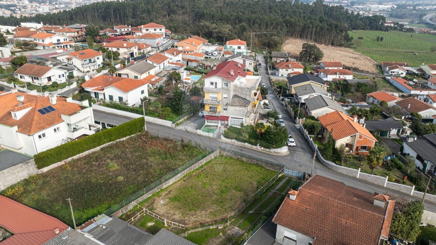 Garagem em Vila Nova de Famalicão, Portugal 150 m² N.º 35341