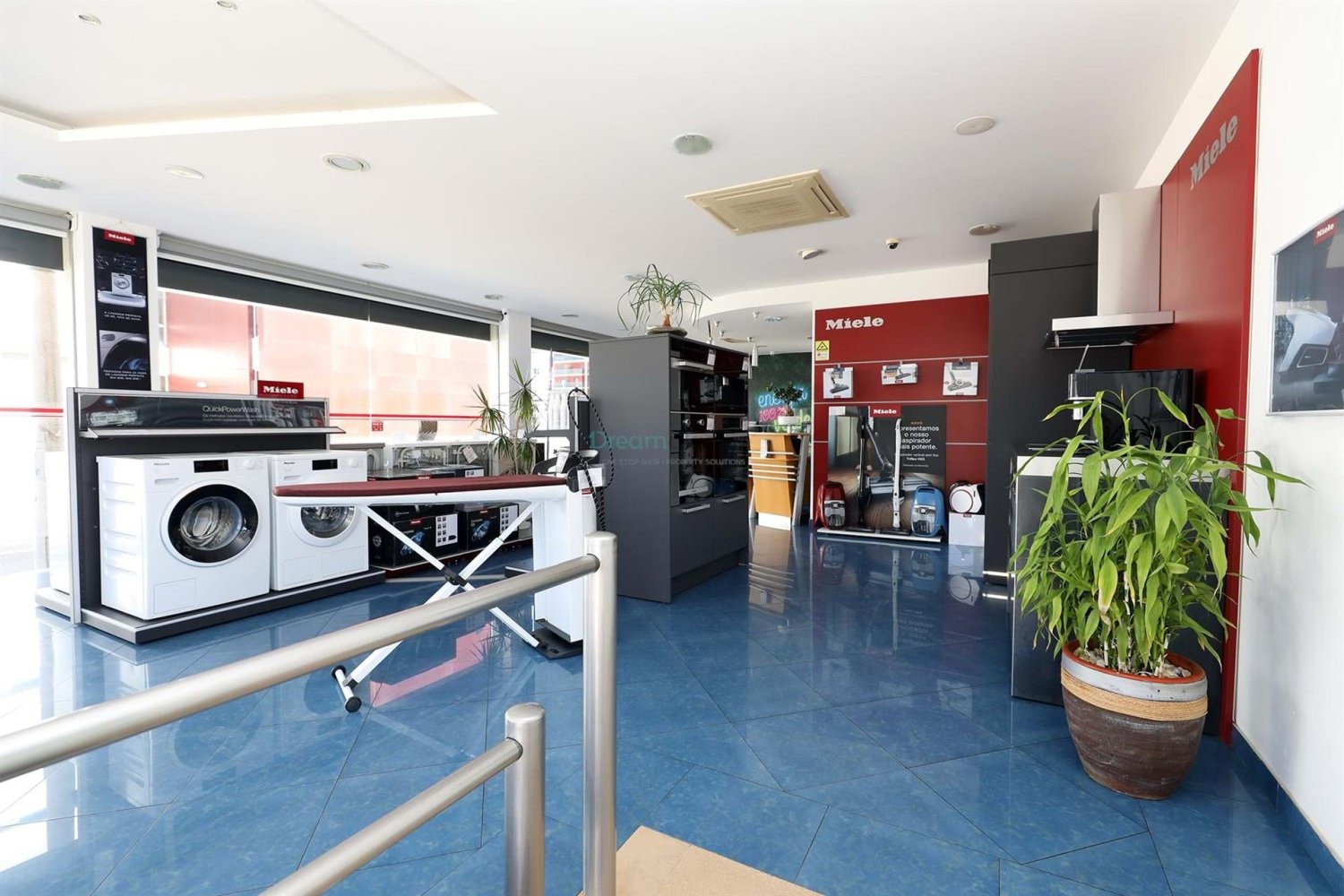 103m² Commercial property in Lagos, Portugal No. 208302