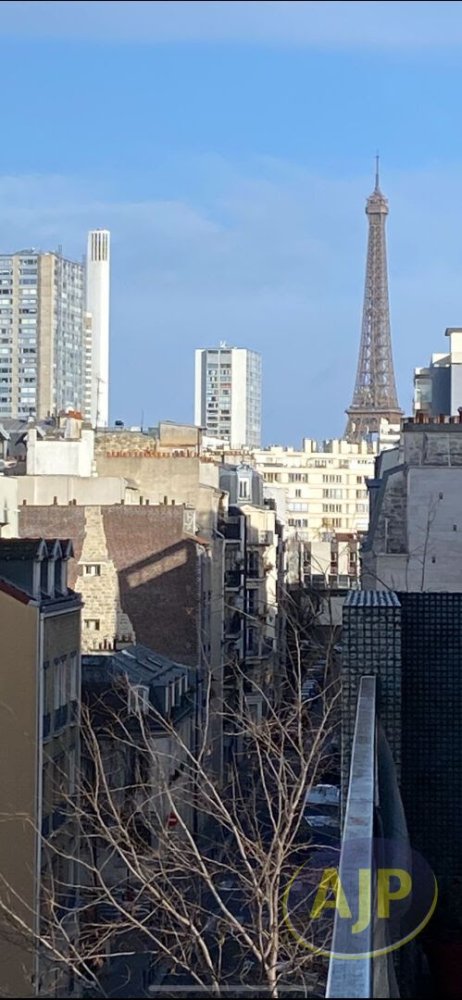 1 bedroom Apartment in Paris, France No. 162103