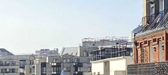 1 bedroom Apartment in Paris, France No. 162103 6