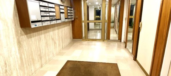 1 bedroom Apartment in Paris, France No. 162103 3