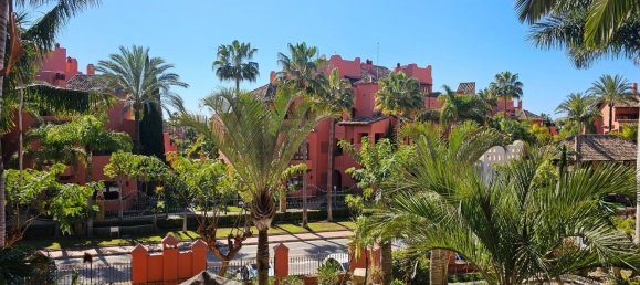 Apartamento de 3 dormitorios en Estepona, Spain No. 53011 22