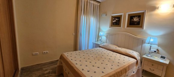 Apartamento de 3 dormitorios en Estepona, Spain No. 53011 46