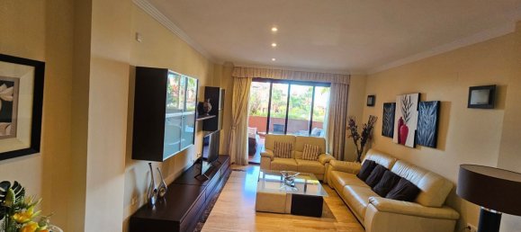 Apartamento de 3 dormitorios en Estepona, Spain No. 53011 5