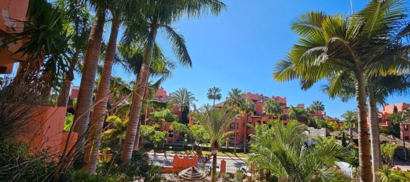 Apartamento de 3 dormitorios en Estepona, Spain No. 53011 23