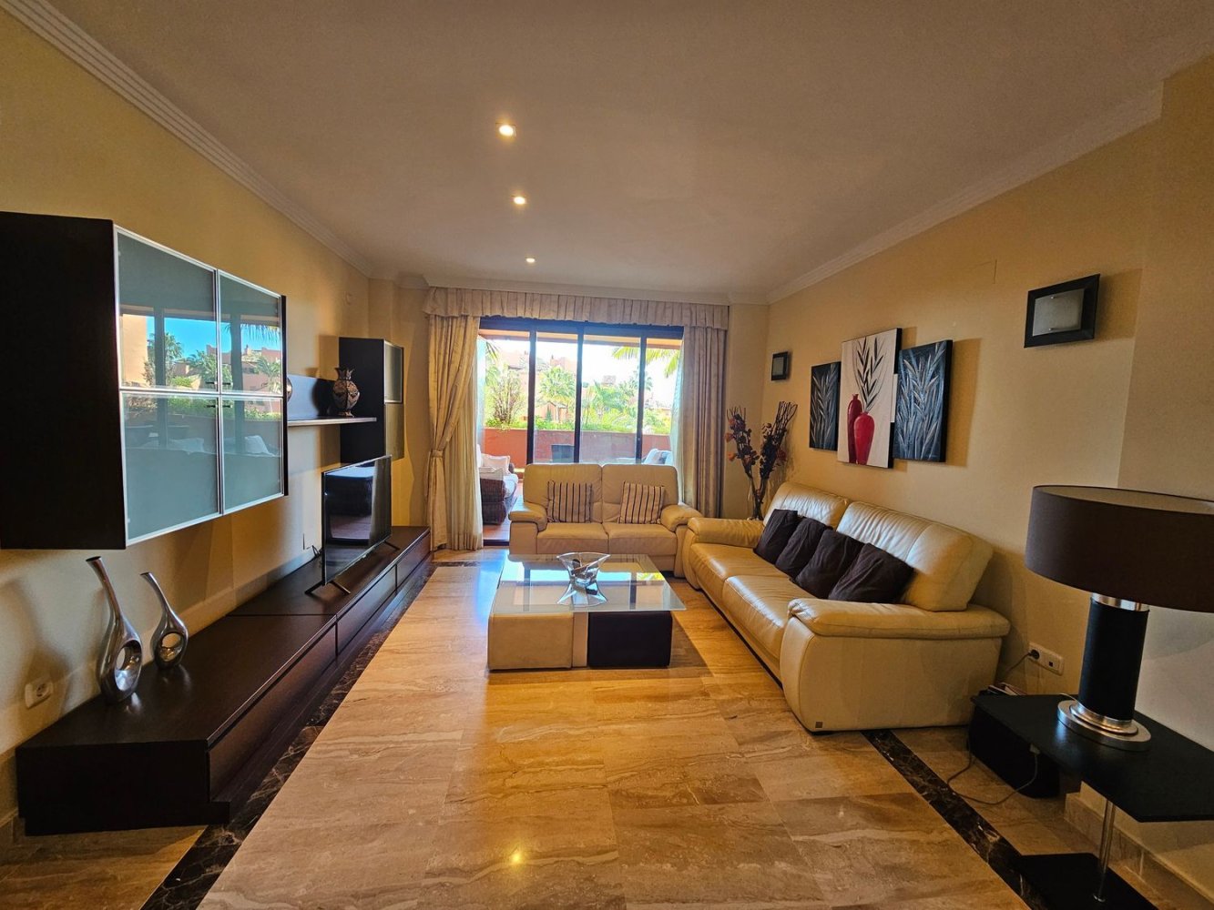 3 bedrooms Apartment in Estepona, Spain No. 53011