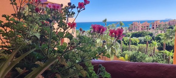 2 bedrooms Penthouse in Estepona, Spain No. 146165 4