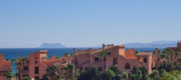 2 bedrooms Penthouse in Estepona, Spain No. 146165 2