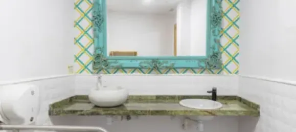 105m² Commercial property in Granada, Spain No. 181187 20