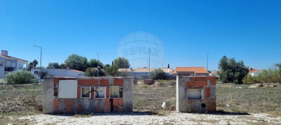 260m² Land in Reguengos de Monsaraz, Portugal No. 89137 2